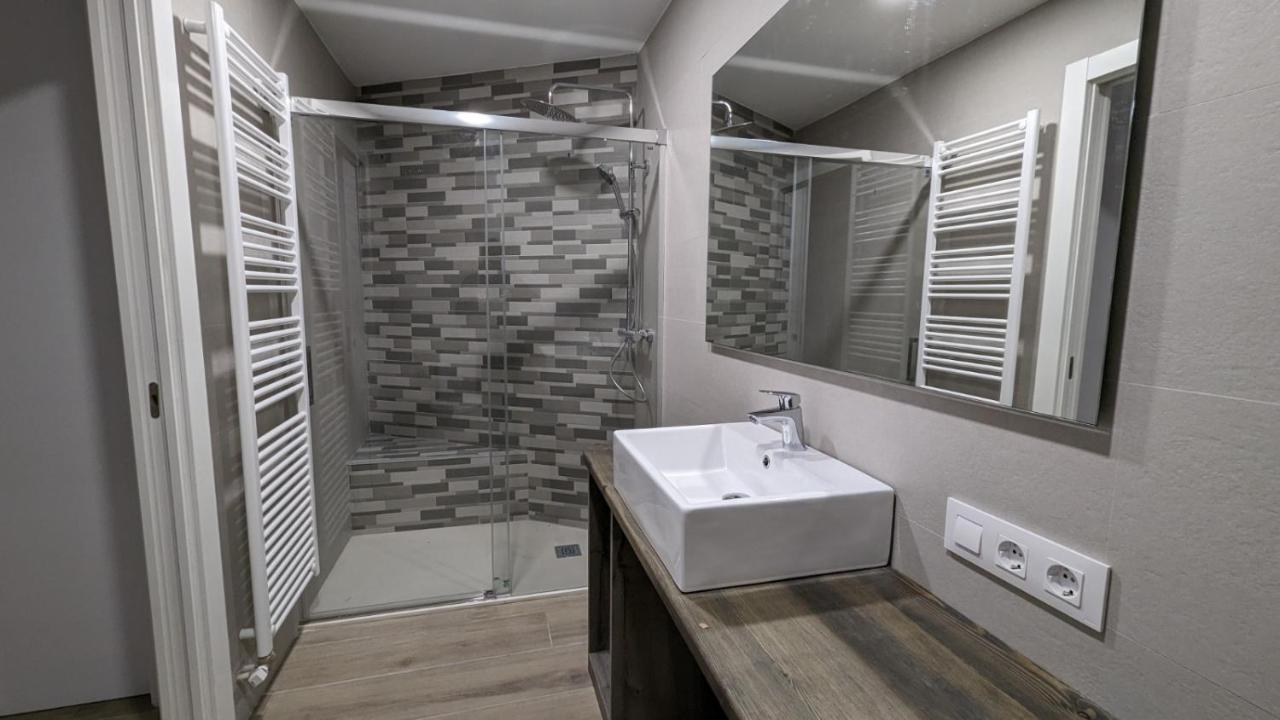 Hydros Appartement Ripoll Buitenkant foto