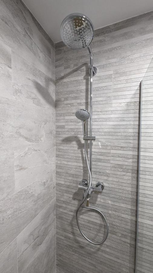 Hydros Appartement Ripoll Buitenkant foto