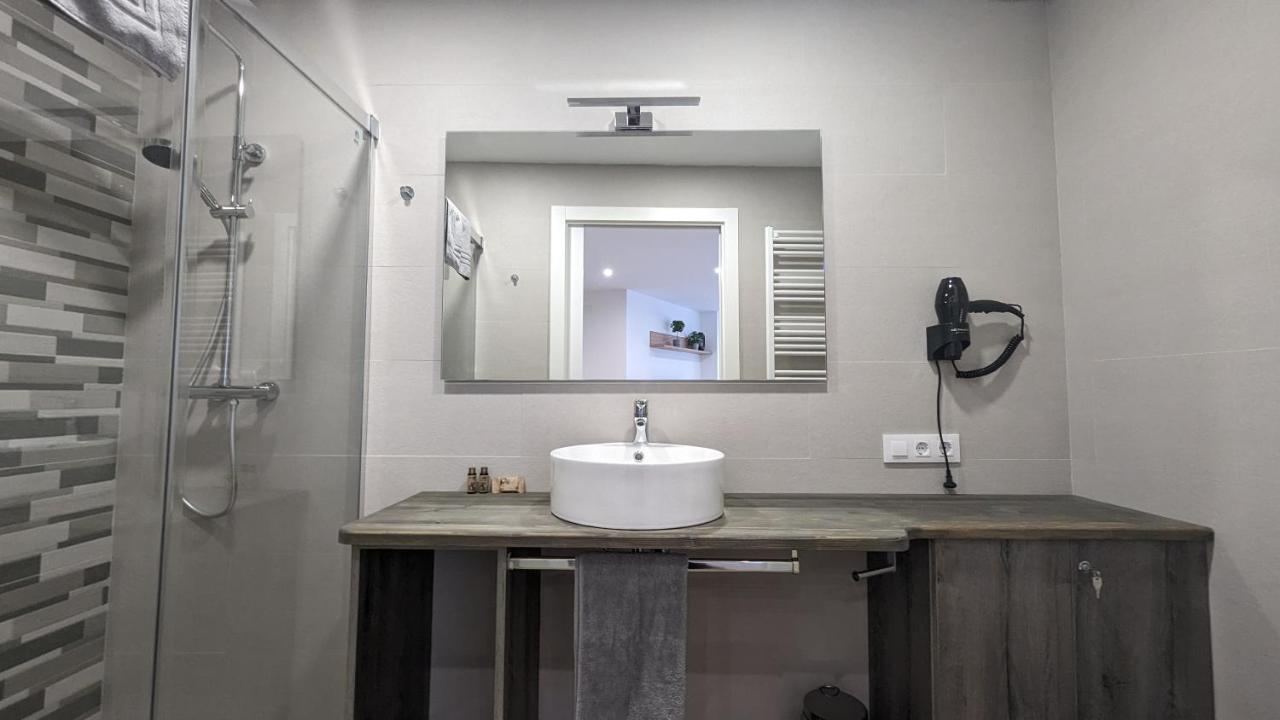 Hydros Appartement Ripoll Buitenkant foto
