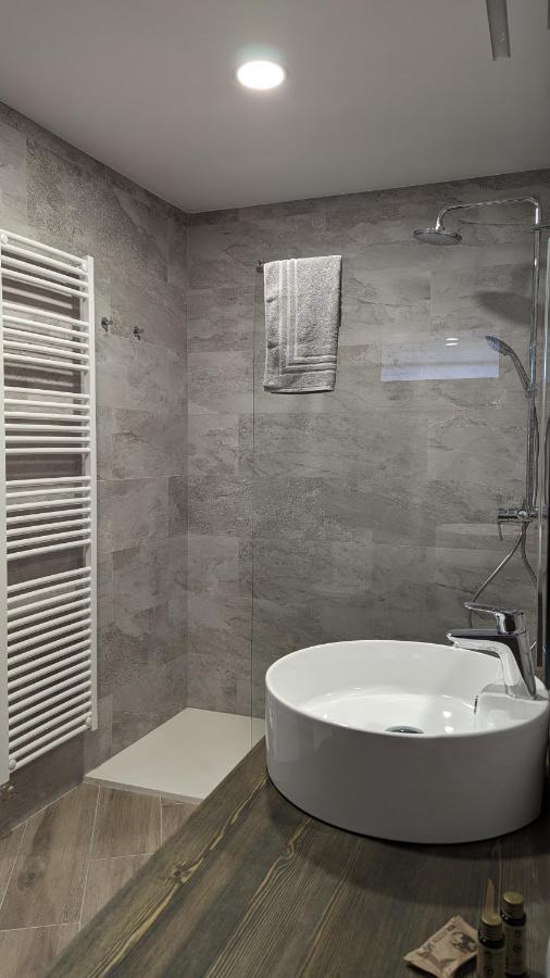 Hydros Appartement Ripoll Buitenkant foto